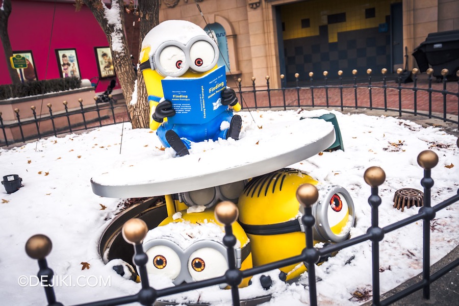 Universal Studios Beijing Resort Minion Land Downtown Restrooms Minions Manhole Spot