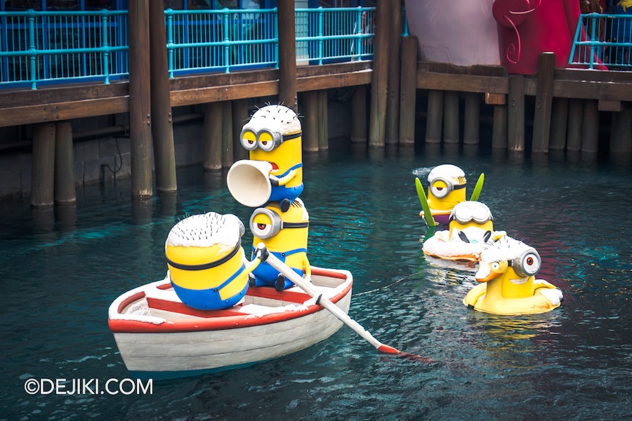 Universal Studios Beijing Resort Minion Land Super Silly Fun Land Pier Minions in Water