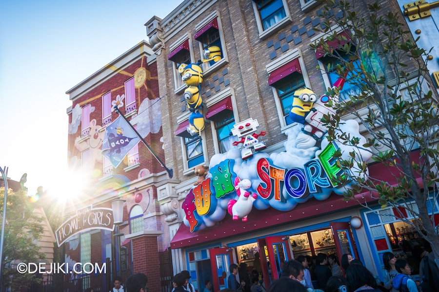 Universal Studios Japan Minion Park Neighbourhood Home for Girls and Fun Store Sunset