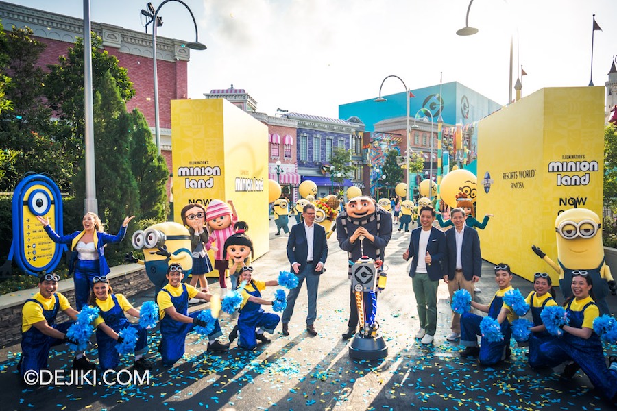 Universal Studios Singapore Minion Land Grand Opening Show at Plaza 3