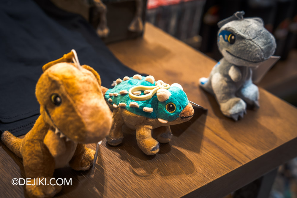 Cloud Forest Jurassic World The Experience at Gardens by the Bay 16 Retail Store mini plush toys