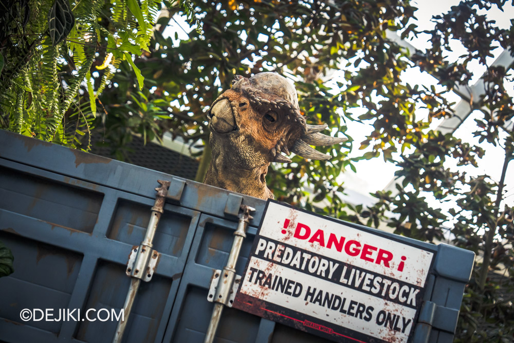 Cloud Forest Jurassic World The Experience at Gardens by the Bay 8 Stygimoloch Truck