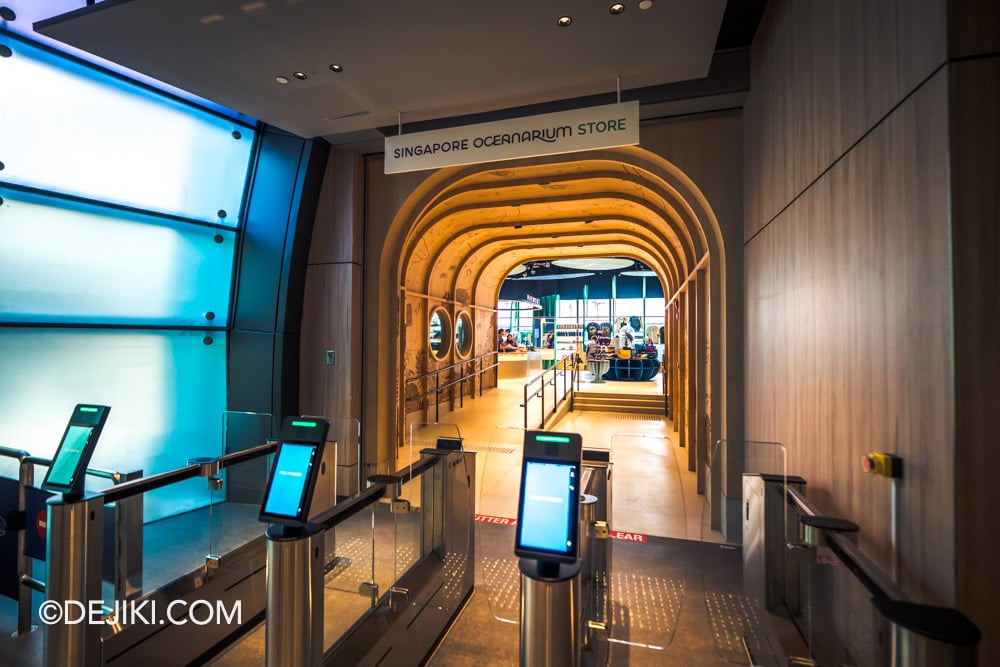 RWS Singapore Oceanarium Photo Tour 23 Aquarium Exit and Store Entrance