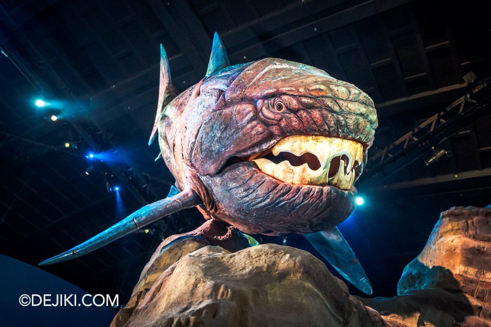 RWS Singapore Oceanarium Photo Tour 3 Ancient Waters Dunkleosteus animatronic closeup