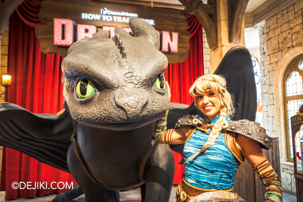 Universal Studios Singapore 2025 Summer Park Update How To Train Your Dragon Meet and Greet Astrid with Toothless