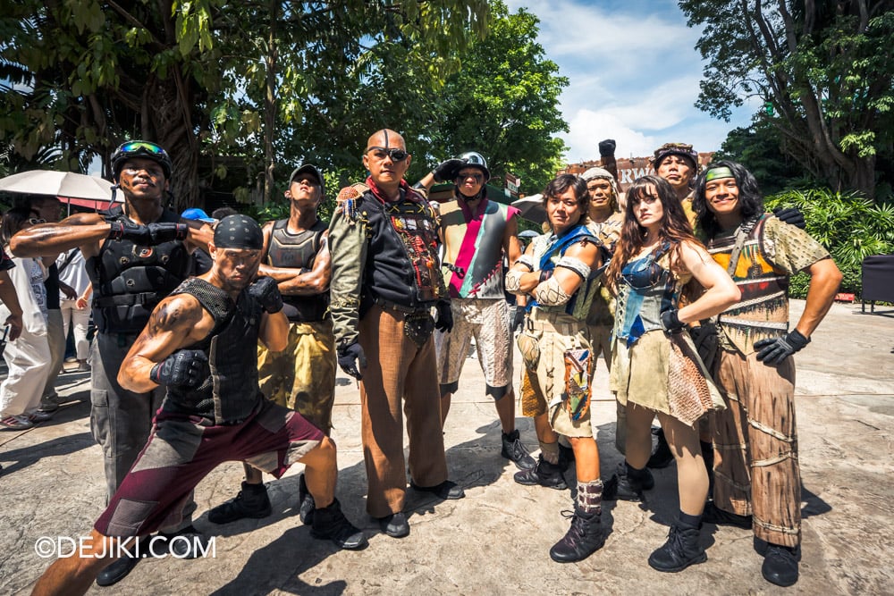 Universal Studios Singapore 2025 Summer Park Update Waterworld Meet and Greet Group Photo