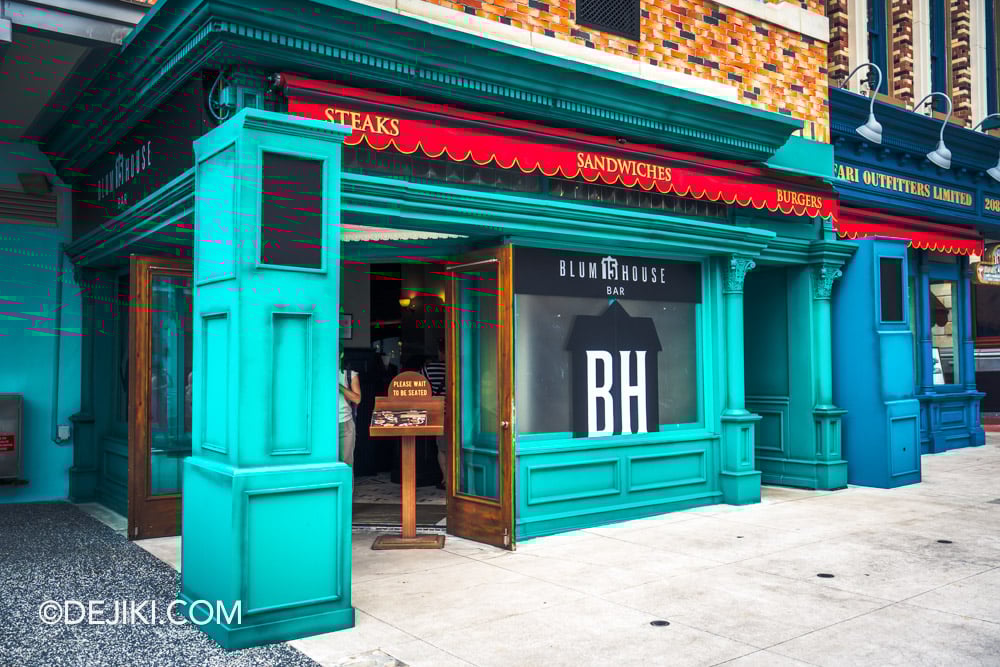 USS Halloween Horror Nights 13 Before Dark by Dejiki Blumhouse Bar special experience decor exterior of KTs Grill