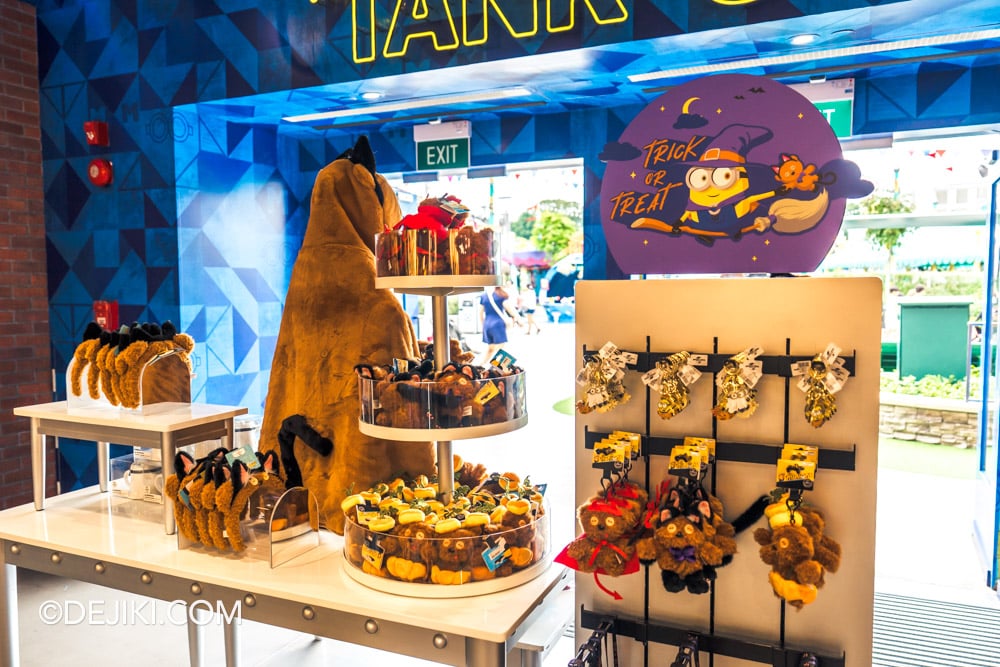 USS Halloween Horror Nights 13 Before Dark by Dejiki Minion Land Minion Marketplace new Halloween themed merchandise plush toys and keychains