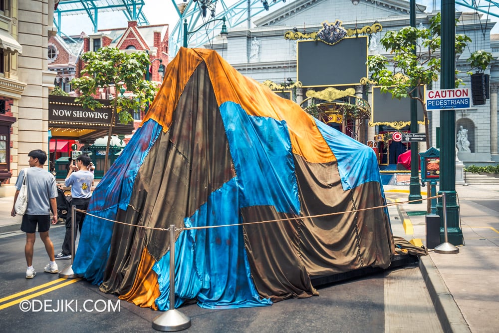 USS Halloween Horror Nights 13 Before Dark by Dejiki The FEARground scare zone covered set piece