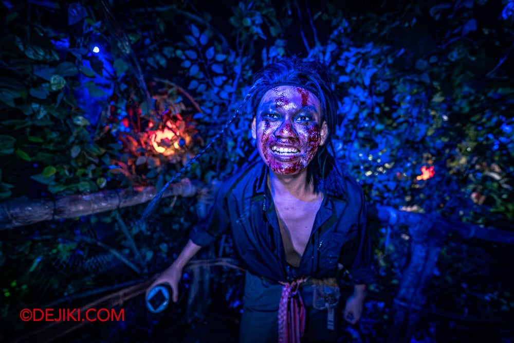 USS Halloween Horror Nights 13 Review by Dejiki Death Whisperer haunted house 5 Treetops