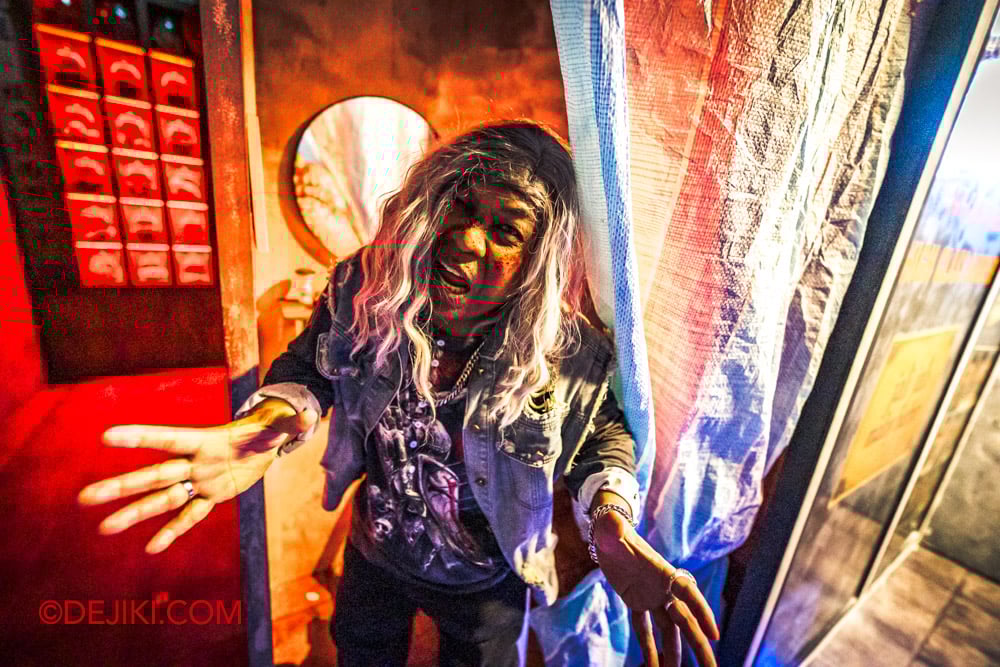 USS Halloween Horror Nights 13 Review by Dejiki Singapores Most Haunted Build to Horror haunted house 3 Barber shop