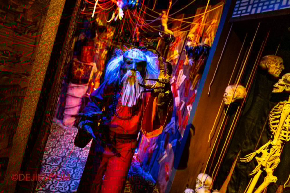 USS Halloween Horror Nights 13 Review by Dejiki Singapores Most Haunted Build to Horror haunted house 4 Demon Sinseh