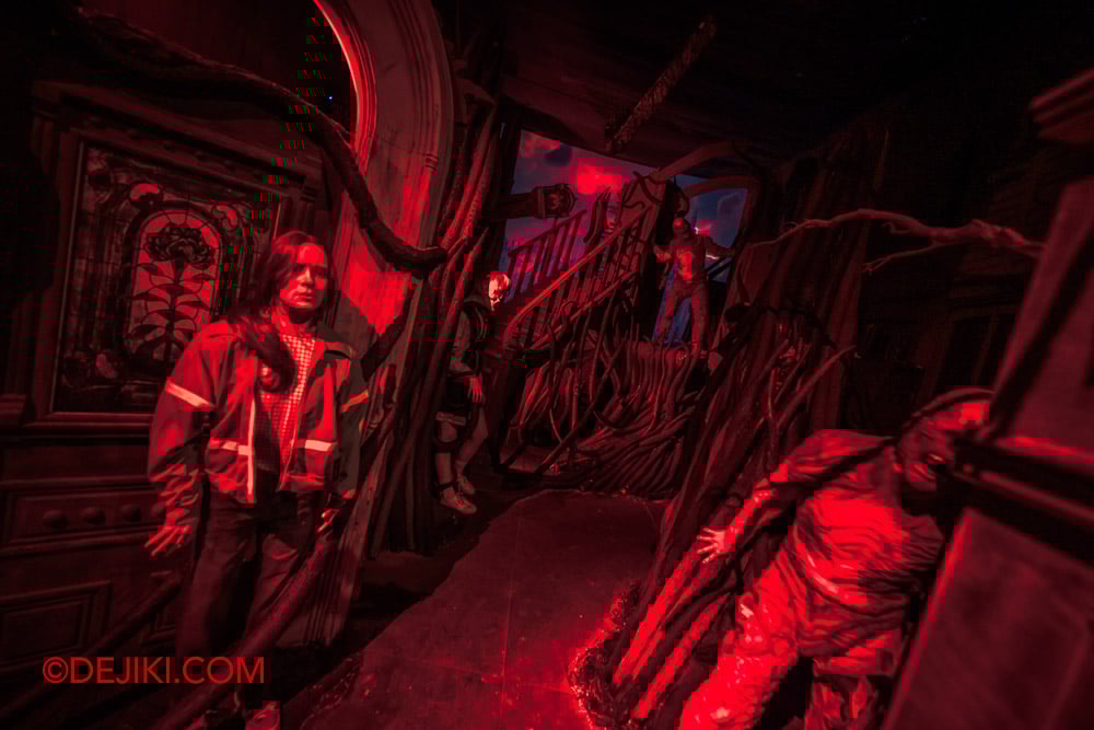 USS Halloween Horror Nights 13 Review by Dejiki Stranger Things haunted house Vecna 7 Mind Lair