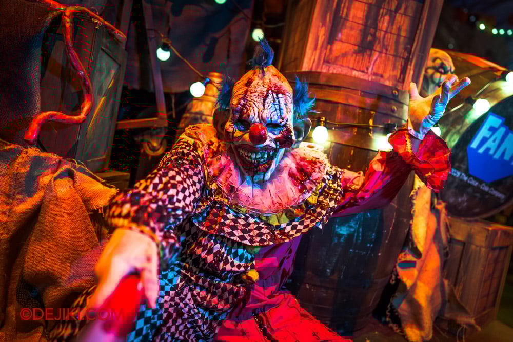 USS Halloween Horror Nights 13 Review by Dejiki The FEARground 2 Killer Clown