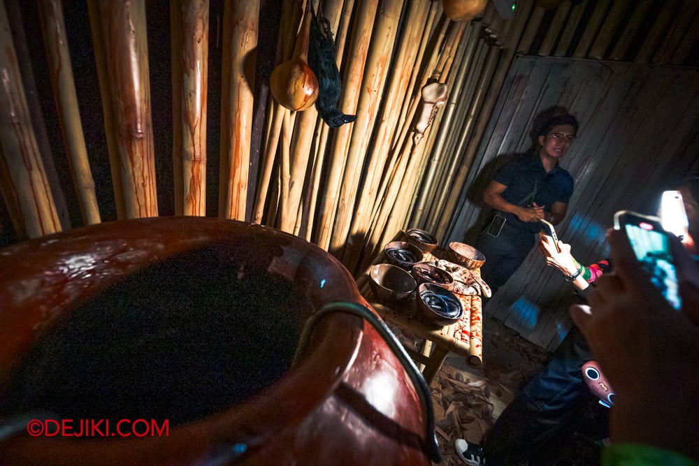 Universal Studio Singapore Halloween Horror Nights 13 Preview Death Whisperer haunted house Amsyar describing props and design in Witch hut
