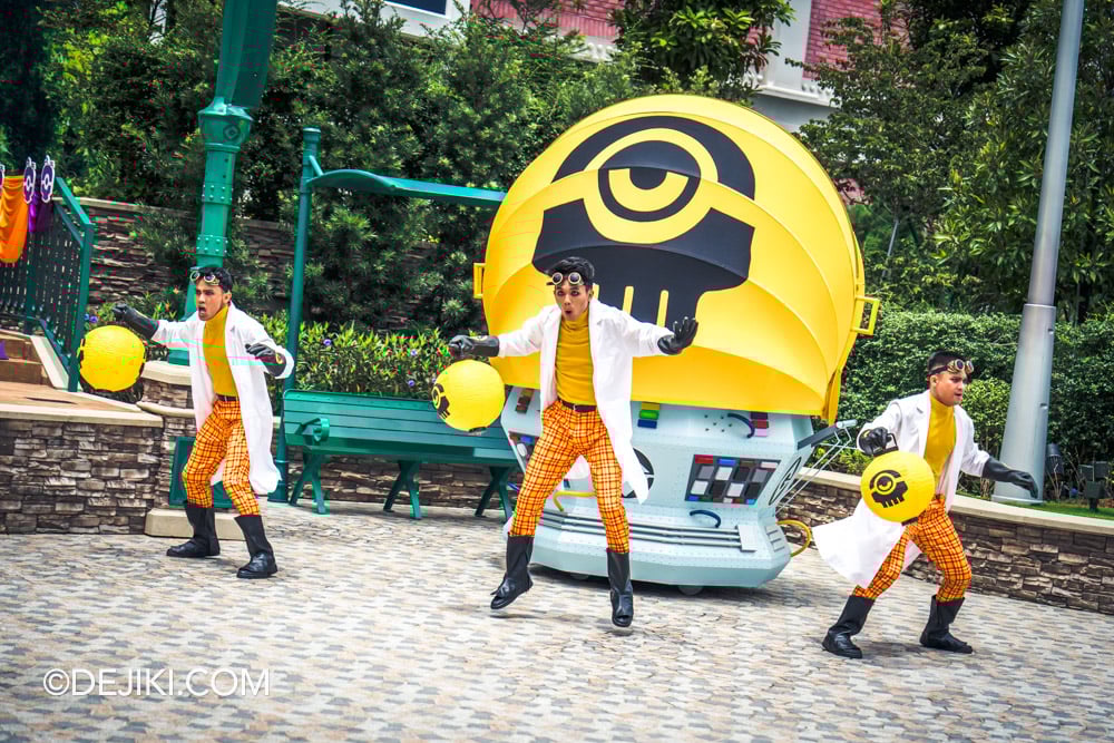 Universal Studios Singapore Day Halloween event 2025 Trick or Thrills Belloween Bash 2 surprise machine