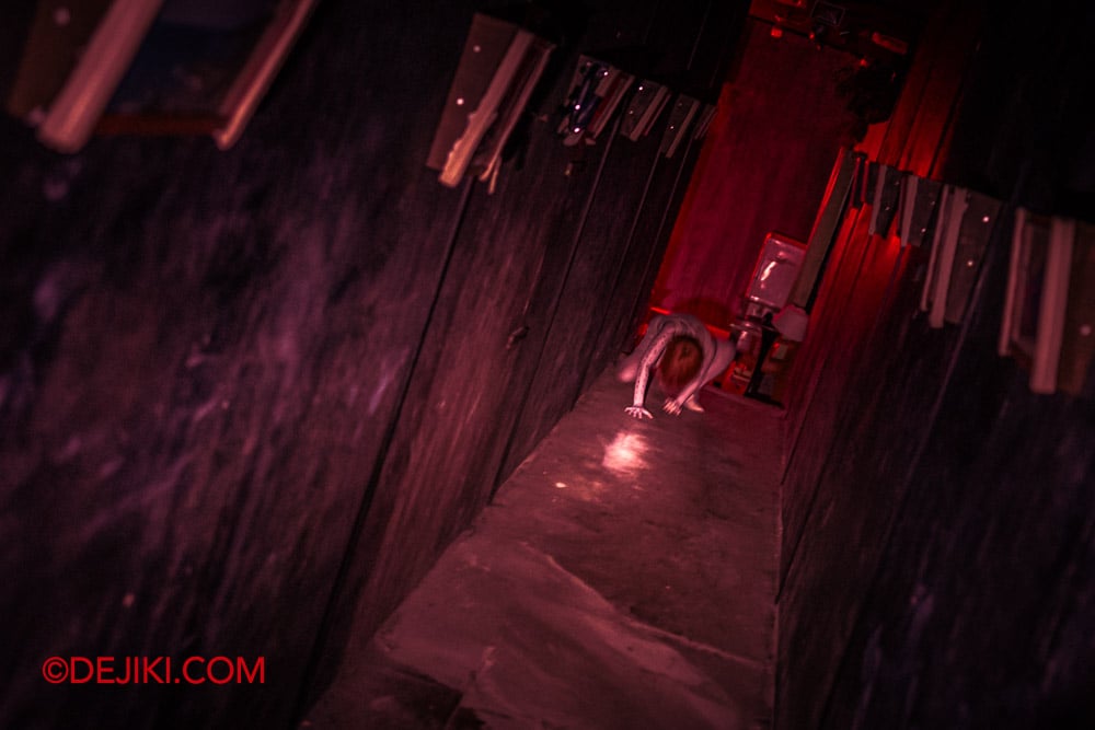 INMERS Escape Room Singapore The Medium 10 The Possessed Chase