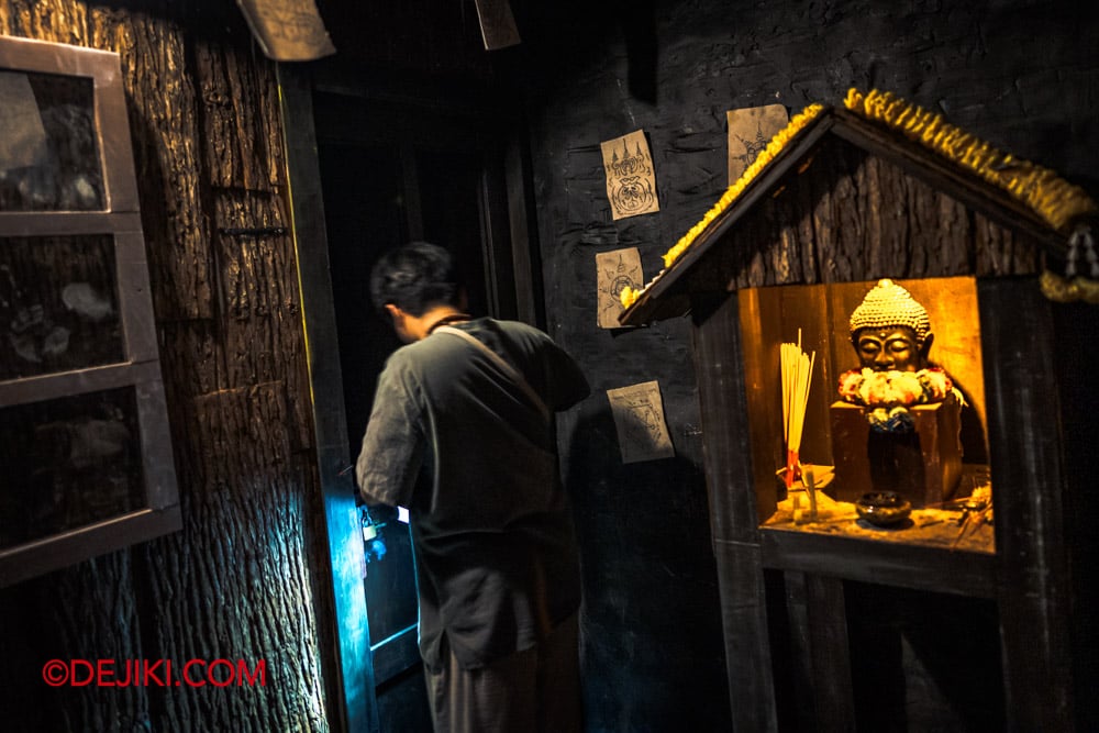 INMERS Escape Room Singapore The Medium 4 Meeting the Medium