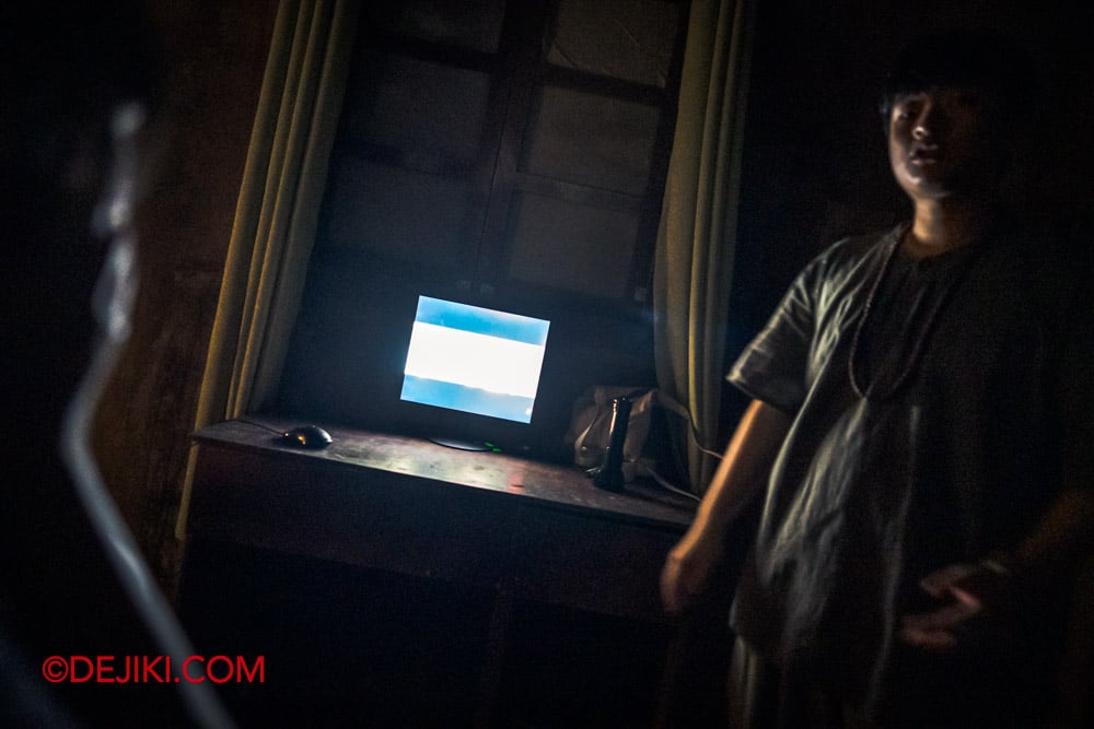 INMERS Escape Room Singapore The Medium 8 Inside The Bedroom