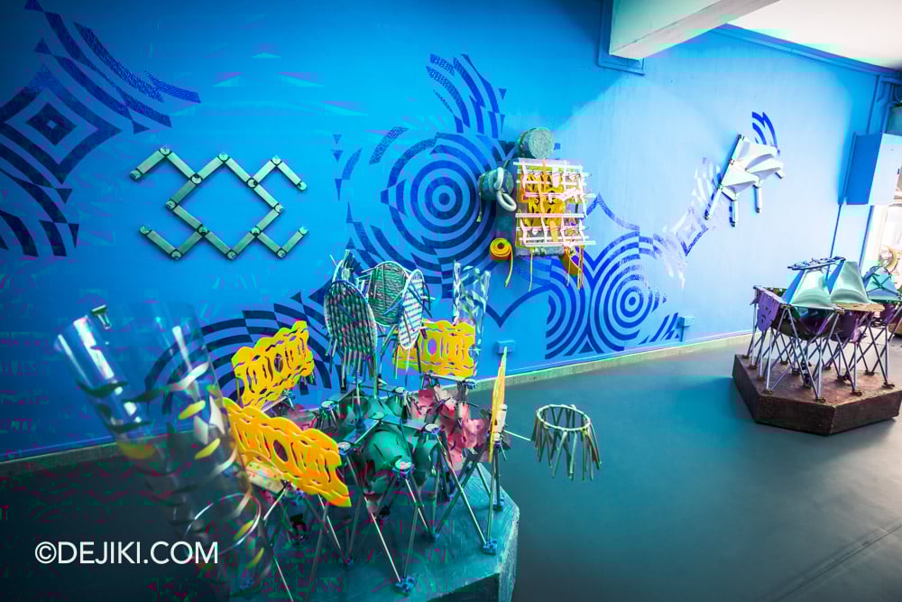 Singapore Biennale 2025 Photo Tour - Tanglin Halt - The laugh laughs at the laugh The song sings at the song by Joo Choon Lin 1 Singapore Biennale 2025 Photo Tour Tanglin Halt The laugh laughs at the laugh The song sings at the song by Joo Choon Lin 1