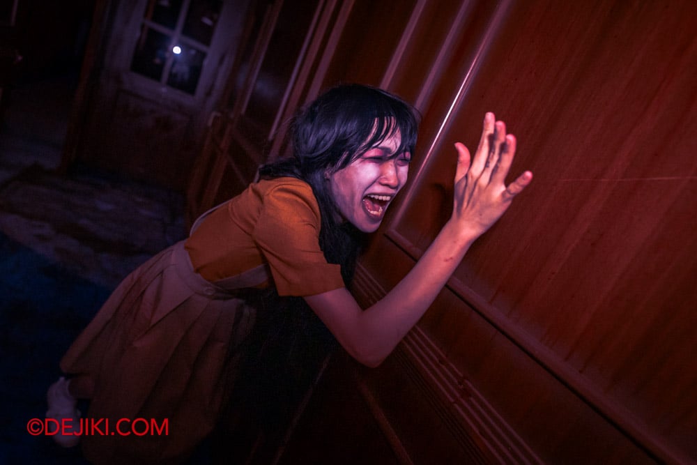 USS Halloween Horror Nights 13 Review by Dejiki Death Whisperer haunted house 16 Sister Yee tormented