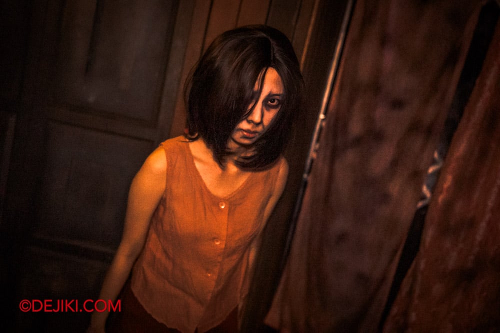 USS Halloween Horror Nights 13 Review by Dejiki Death Whisperer haunted house 4 Yam possessed
