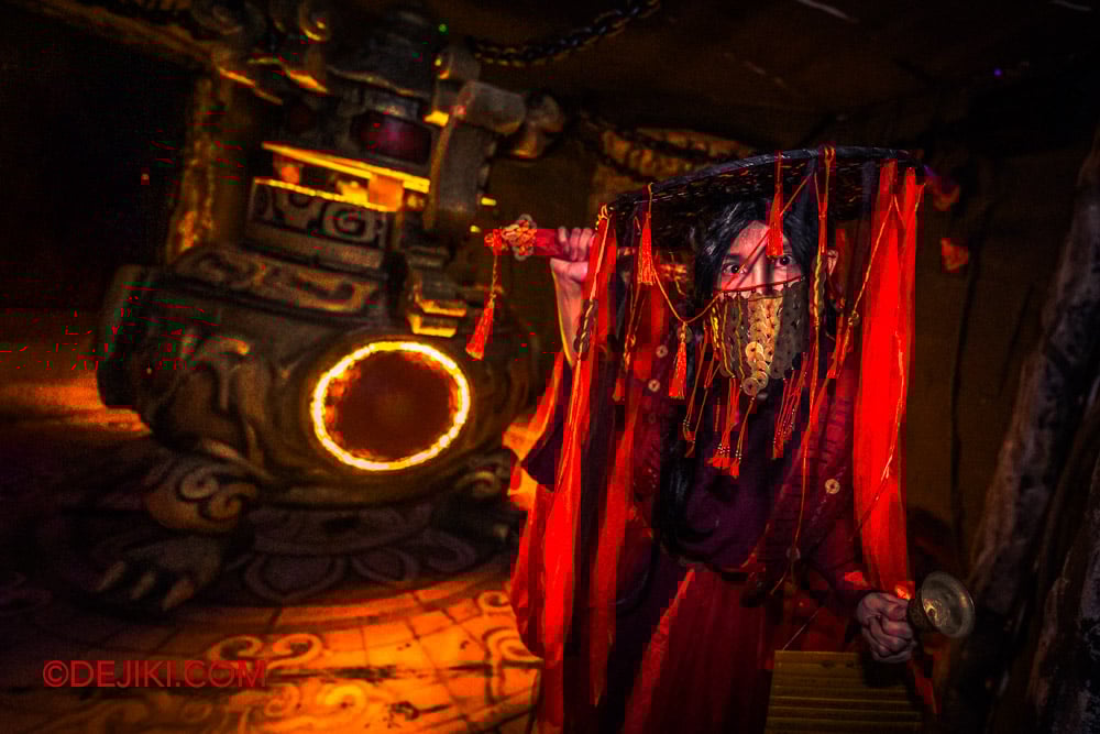 USS Halloween Horror Nights 13 Review by Dejiki The Unruly Immortals haunted house 0 hero Li Huowang
