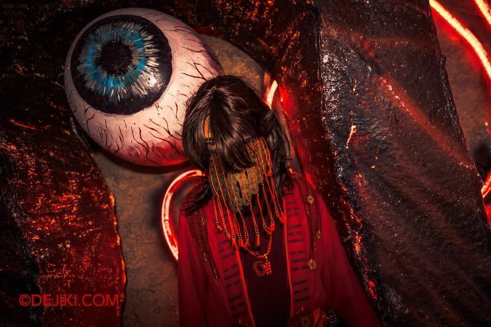 USS Halloween Horror Nights 13 Review by Dejiki The Unruly Immortals haunted house 22 Li Huowang at the End