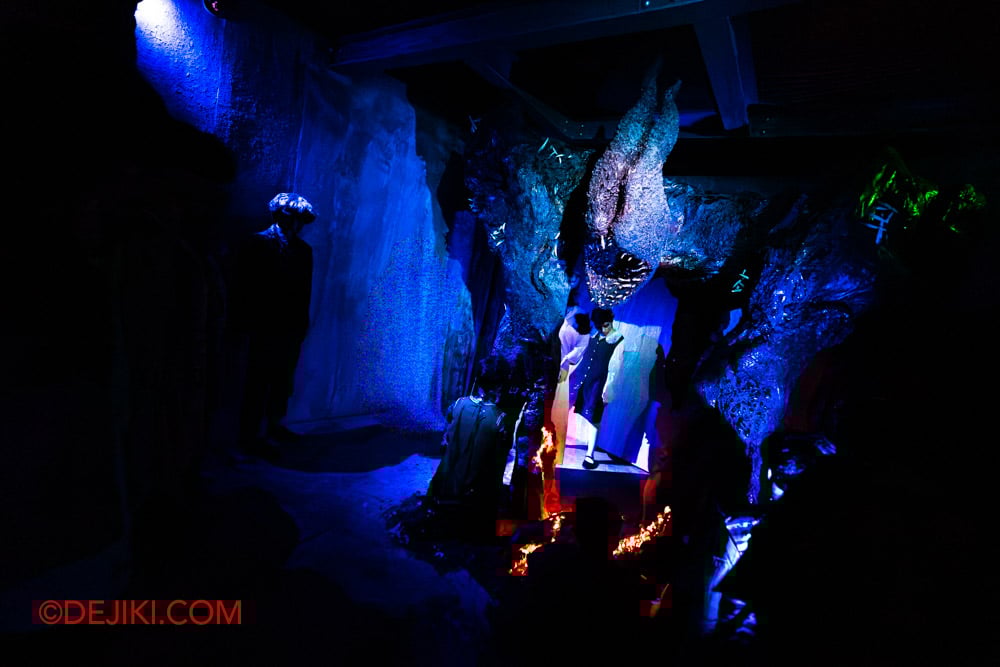 USS Halloween Horror Nights 13 Special Feature Haunted House Tour by Dejiki 2025 Stranger Things 12 Brimborn Steel Works