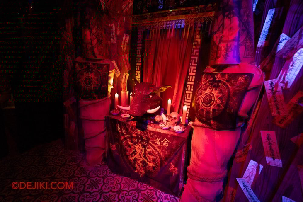USS Halloween Horror Nights 13 Special Feature Haunted House Tour by Dejiki Singapore's Most Haunted Build to Horror 10 Demon Sinseh Ritual Table