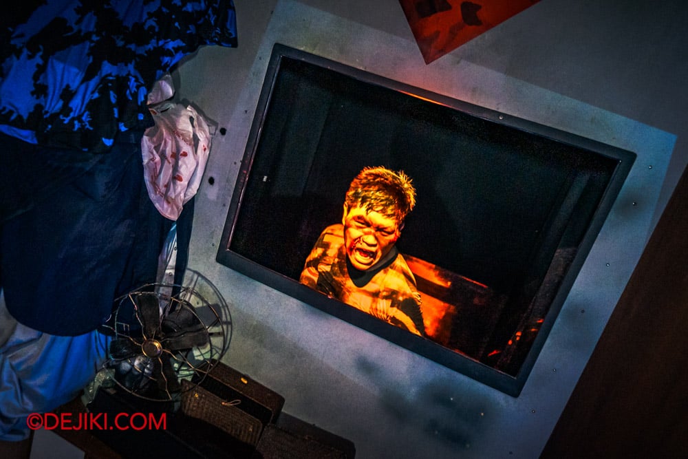 USS Halloween Horror Nights 13 Special Feature Haunted House Tour by Dejiki Singapore's Most Haunted Build to Horror 16 Hoarder Home TV Breaks