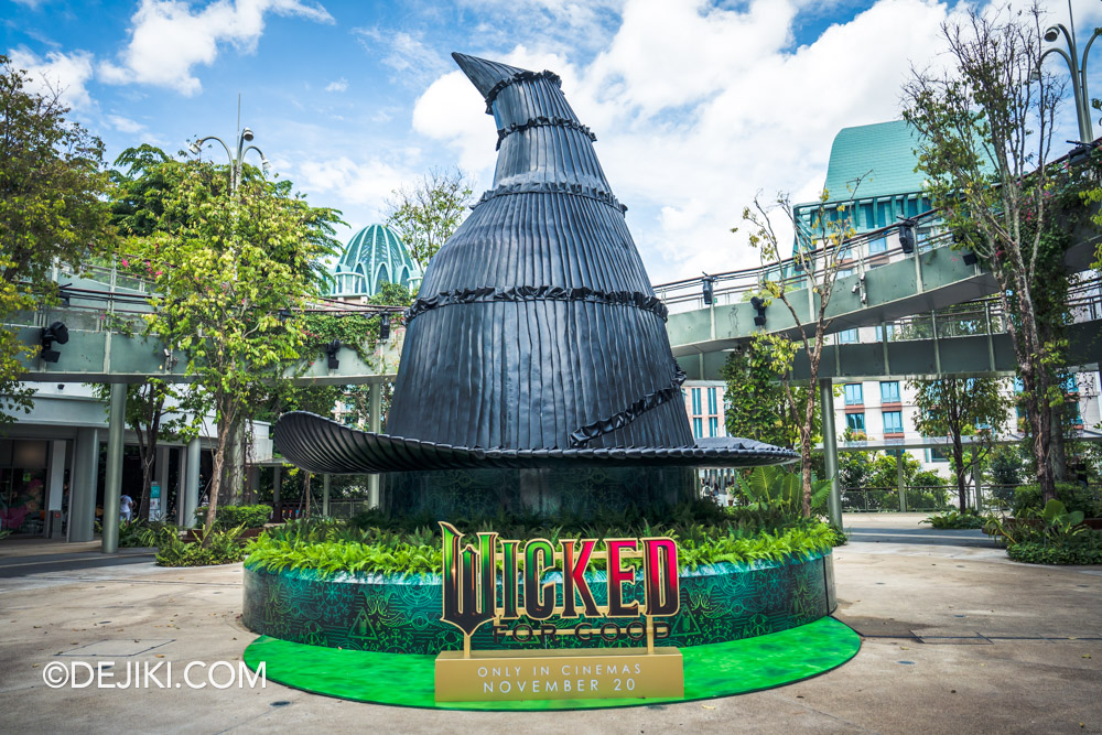 Universal Studios Singapore 2025 Wicked For Good event - Discover Your Good at Sentosa - Day Elphaba's Hat Universal Studios Singapore 2025 Wicked For Good event Discover Your Good at Sentosa Day Elphabas Hat