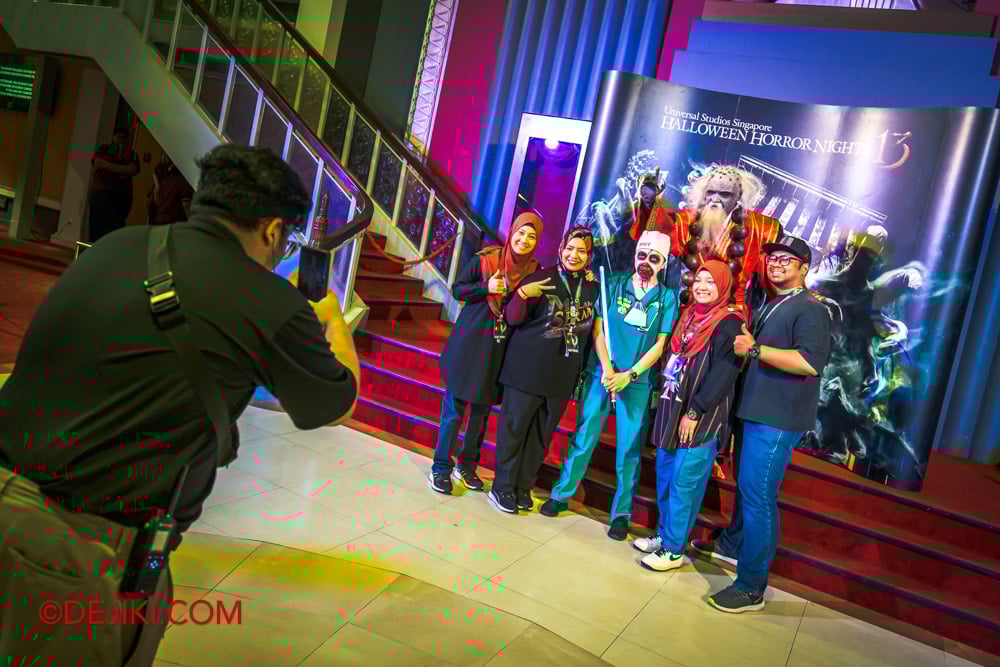 Universal Studios Singapore Halloween Horror Nights 13 USS HHN13 RIP Tour Exclusive Meet and Greet and Photo Opportunity with Icon