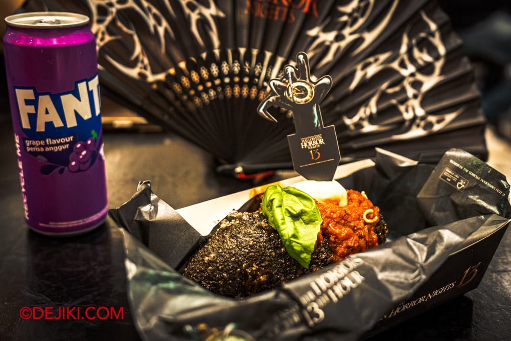 Universal Studios Singapore Halloween Horror Nights 13 USS HHN13 RIP Tour Ghoulish Charcoal Pizza Roll with Fanta redeemable with meal voucher