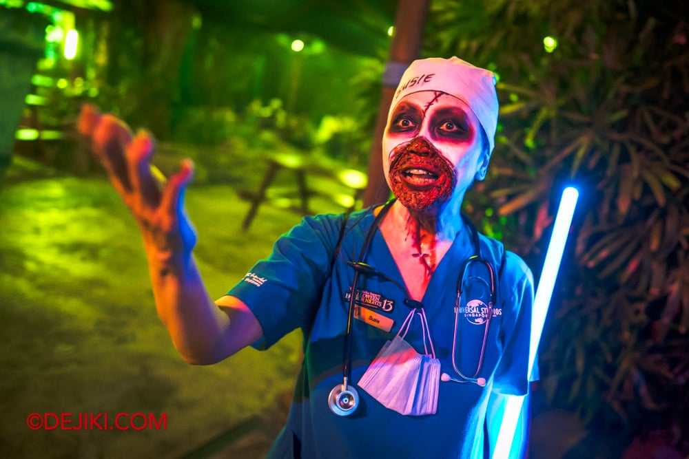 Universal Studios Singapore Halloween Horror Nights 13 USS HHN13 RIP Tour RIP Guide Telling Stories along the way JP