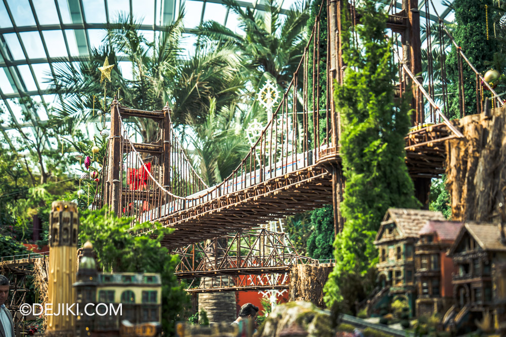 Gardens by the Bay Christmas Train Show 2025 - Flower Dome Main Field Golden Gate Bridge Focus Gardens by the Bay Christmas Train Show 2025 Flower Dome Main Field Golden Gate Bridge Focus