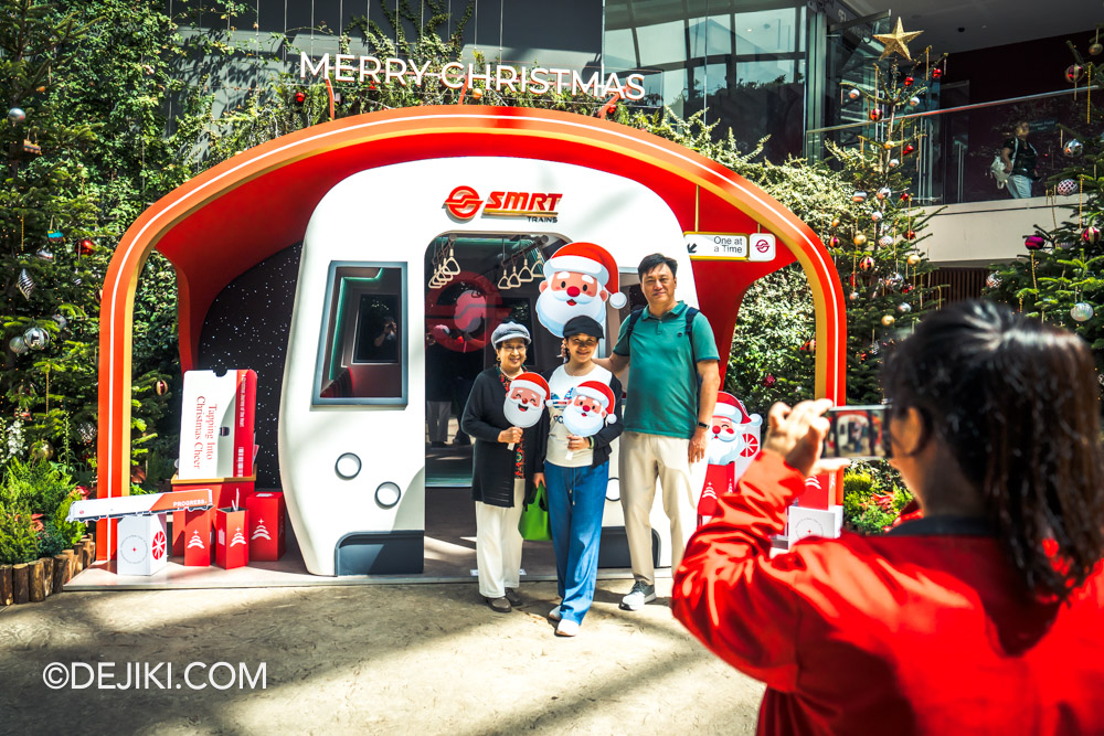 Gardens by the Bay Christmas Train Show 2025 - Singapore Garden SMRT train cabin photo spot Gardens by the Bay Christmas Train Show 2025 Singapore Garden SMRT train cabin photo spot