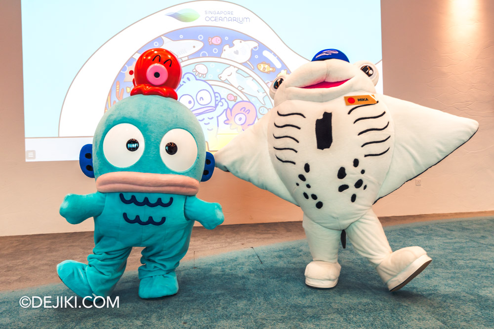 Singapore Oceanarium Hangyodon Marine Discovery event - Hangyodon Mascot with Mika the Manta SGO Mascot Singapore Oceanarium Hangyodon Marine Discovery event Hangyodon Mascot with Mika the Manta SGO Mascot