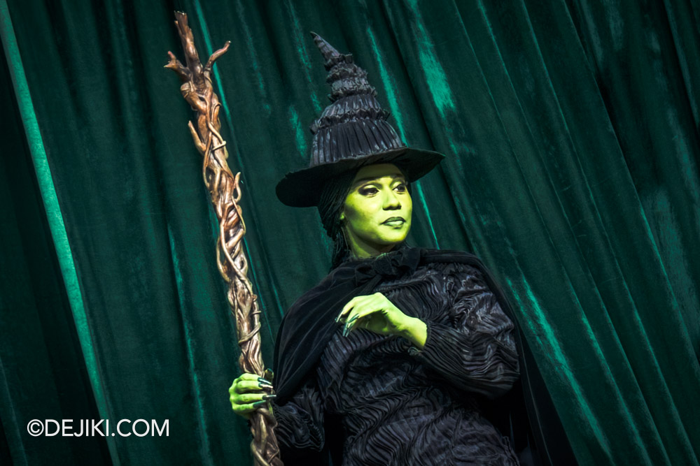 Universal Studios Singapore 2025 Wicked For Good event - Emerald City Meet and Greet Elphaba closeup Universal Studios Singapore 2025 Wicked For Good event Emerald City Meet and Greet Elphaba closeup
