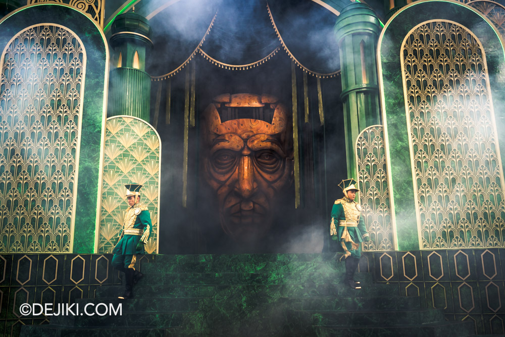 Universal Studios Singapore 2025 Wicked For Good event - Emerald City Meet and Greet The Wizard of Oz with Ozian Guards Universal Studios Singapore 2025 Wicked For Good event Emerald City Meet and Greet The Wizard of Oz with Ozian Guards