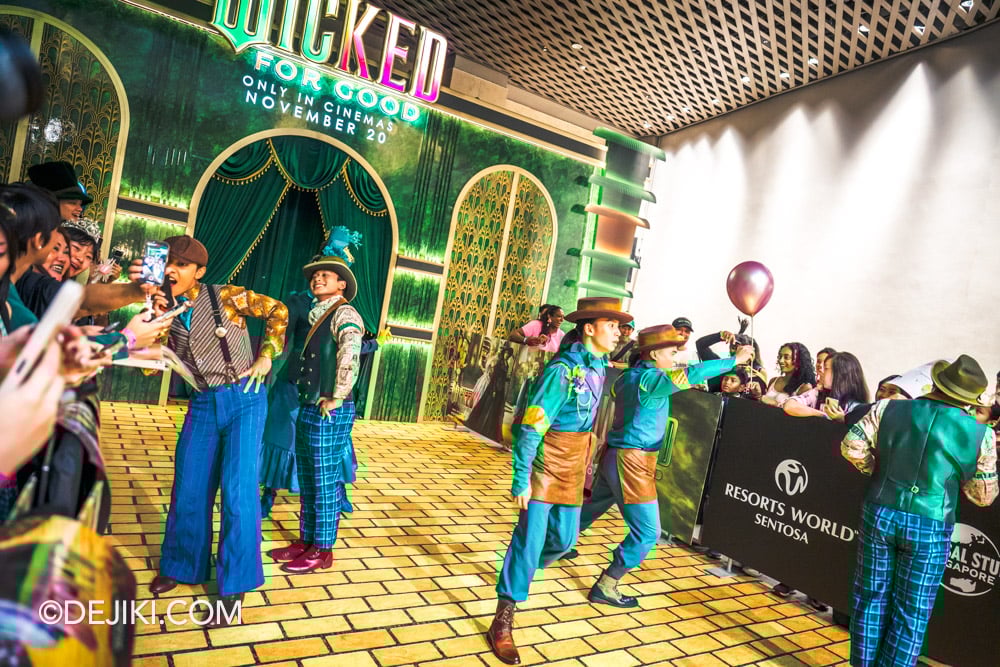 Wicked For Good Singapore Premiere at Universal Studios Singapore 7 Fan Meet at RWS WEAVE Citizens of Oz arrive Wicked For Good Singapore Premiere at Universal Studios Singapore 7 Fan Meet at RWS WEAVE Citizens of Oz arrive