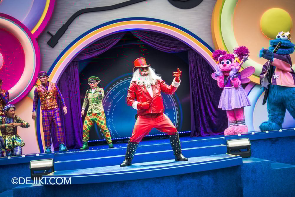Universal Studios Singapore Park Update - A Universal Christmas Santa Rockmas stage show 5 New Santa arrives Universal Studios Singapore Park Update A Universal Christmas Santa Rockmas stage show 5 New Santa arrives