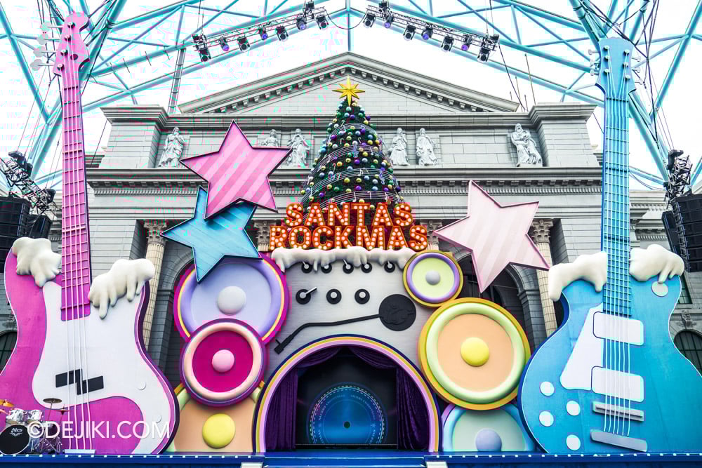 Universal Studios Singapore Park Update - A Universal Christmas at New York zone Santa Rockmas stage Universal Studios Singapore Park Update A Universal Christmas at New York zone Santa Rockmas stage