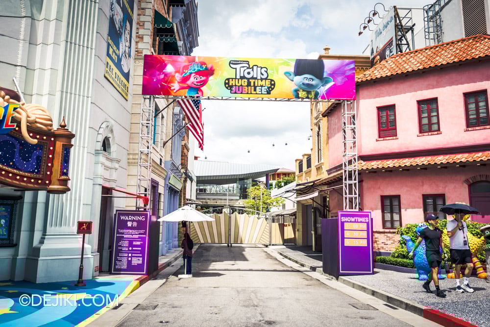 Universal Studios Singapore Park Update - Alternate Entrance to Trolls Hugtime Jubilee due to Wicked For Good Costume Display exhibition Universal Studios Singapore Park Update Alternate Entrance to Trolls Hugtime Jubilee due to Wicked For Good Costume Display exhibition