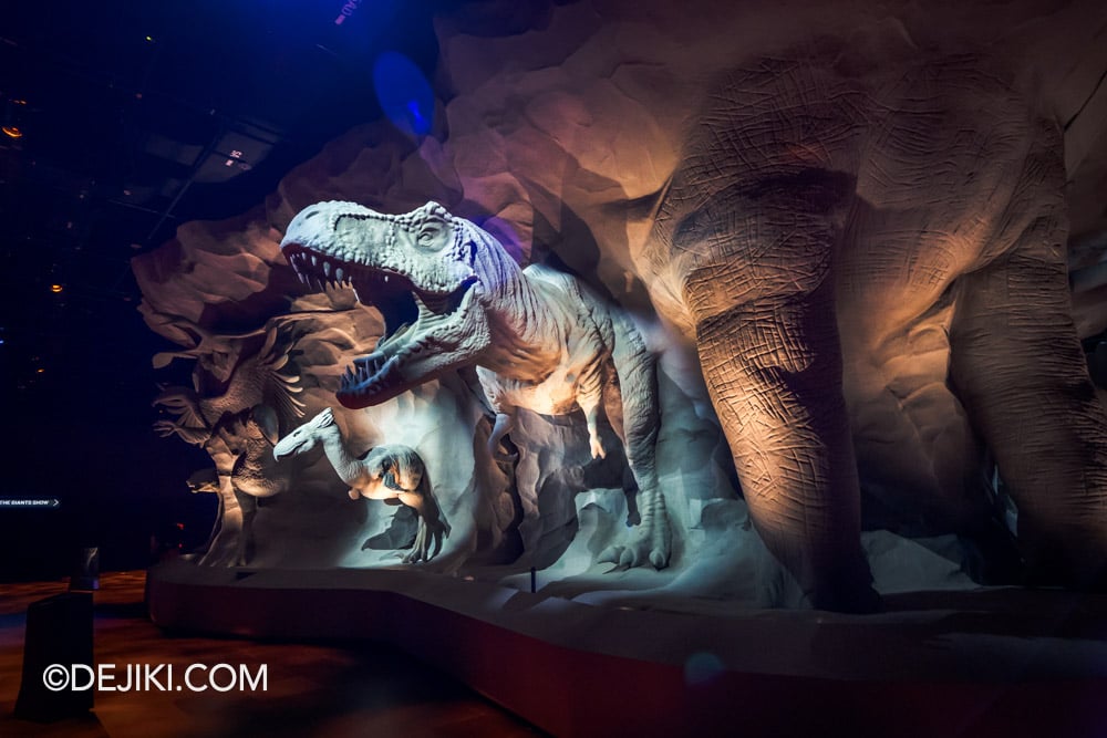 Mandai Singapore Exploria attraction - 2 Realm of the Giants sculptures Tyrannosaurus rex Mandai Singapore Exploria attraction 2 Realm of the Giants sculptures Tyrannosaurus rex