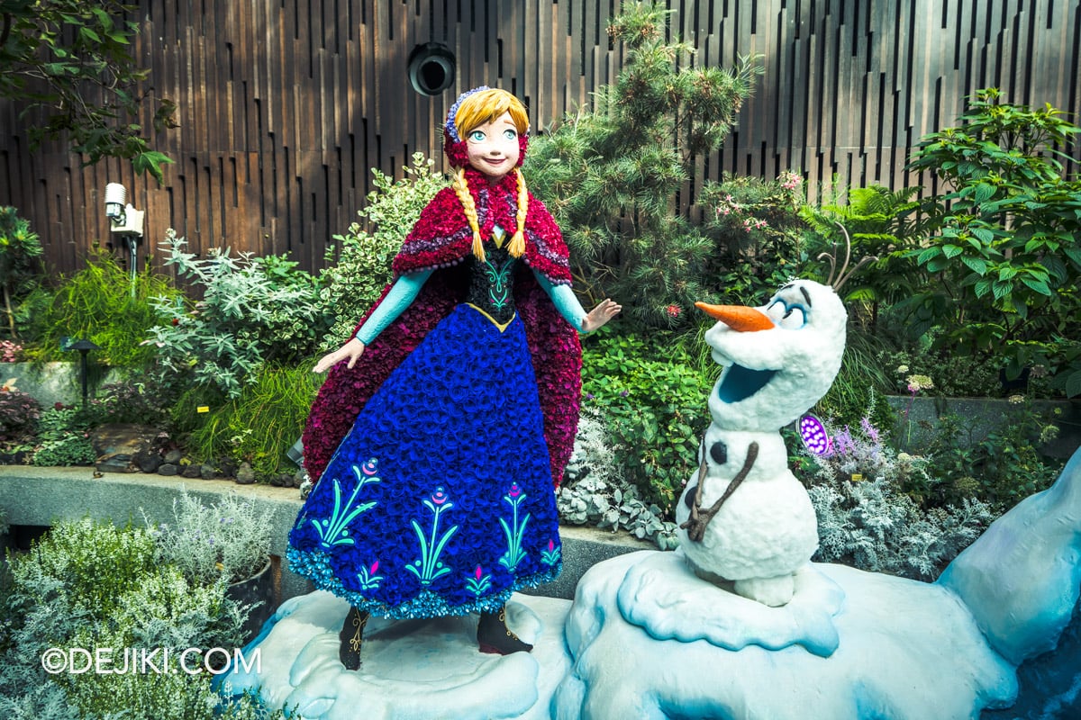 Gardens by the Bay 2026 Disney Garden of Wonder - Frozen Anna and Olaf closeup Gardens by the Bay 2026 Disney Garden of Wonder Frozen Anna and Olaf closeup