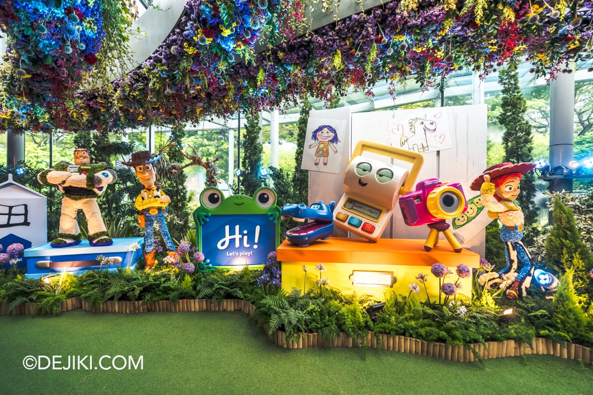 Gardens by the Bay 2026 Disney Garden of Wonder - Toy Story 5 wide shot Gardens by the Bay 2026 Disney Garden of Wonder Toy Story 5 wide shot