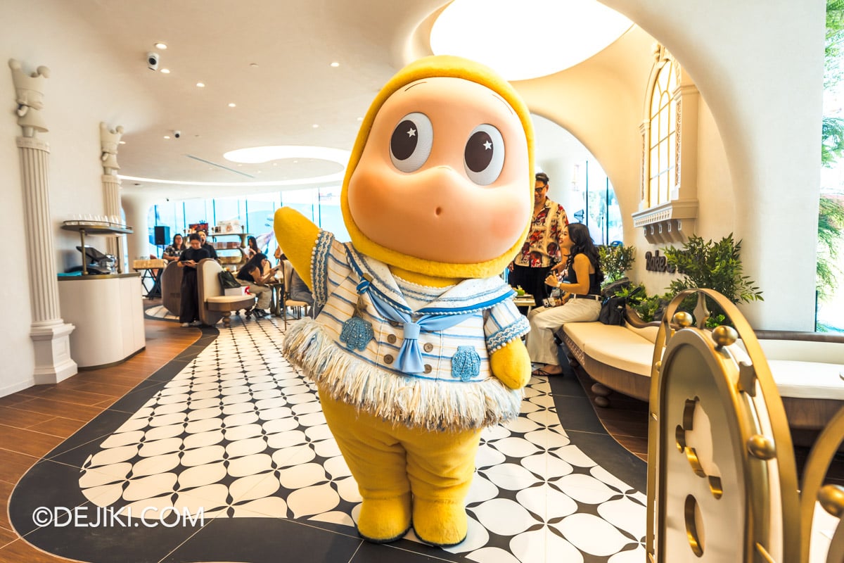 POP BAKERY Singapore at Resorts World Sentosa - Hero image with Twinkle Twinkle meet and greet saying Hi POP BAKERY Singapore at Resorts World Sentosa Hero image with Twinkle Twinkle meet and greet saying Hi