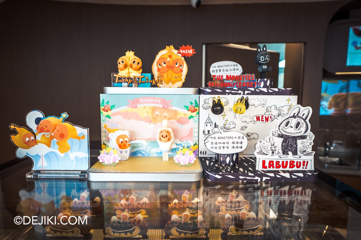 POP BAKERY Singapore at Resorts World Sentosa - Retail section Popsicles and Ice Cream available Popsicles and ice creams in the chiller cabinet at POP BAKERY, including the Merlion-shaped Twinkle Twinkle popsicle
