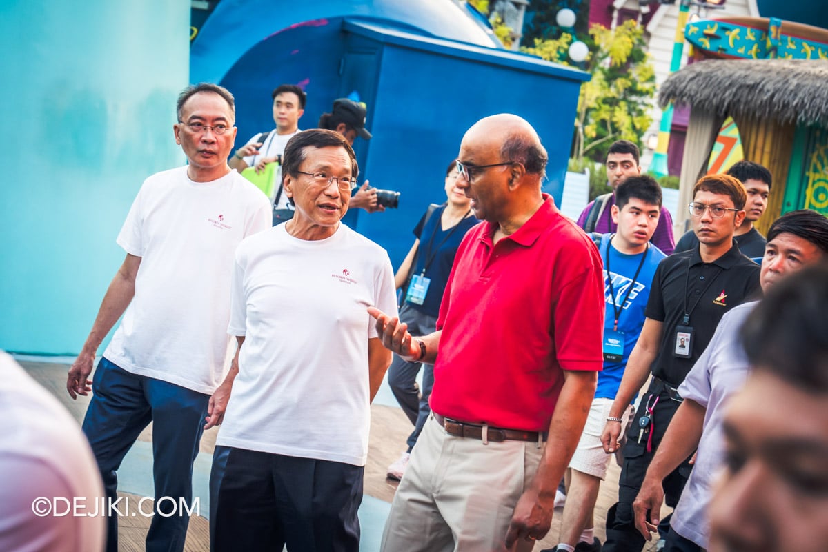 RWS Cares Festival Steps of Hope Walkathon 07 Entourage Walk to Mels Drive In at Universal Studios Singapore